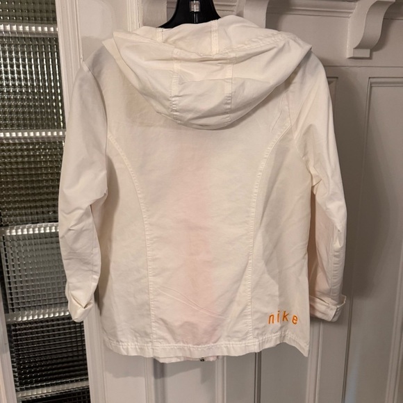 Nike Women’s athletic hooded zip up jacket / windbreaker white sz M - Picture 5 of 14
